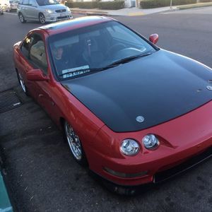 Meet your Posher, Tomas